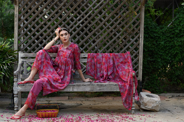 Laali Angrakali Set